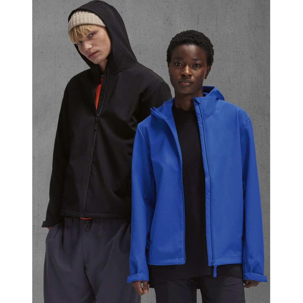 B&C JG006 Softshell jaka ar kapuci 1 B&C JG006 Softshell jaka ar kapuci 1