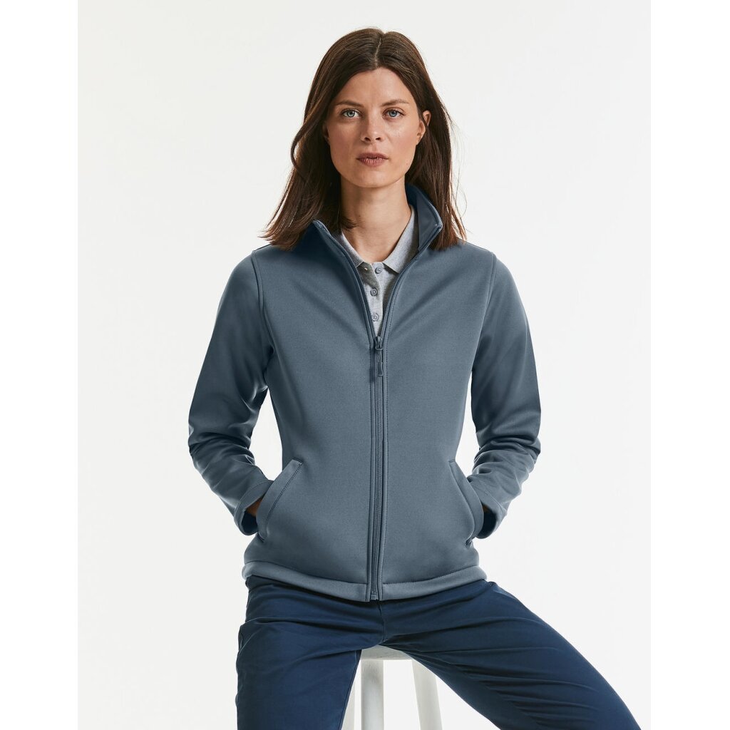 Sieviešu ūdensnecaurlaidīga un vēja necaurlaidīga Russell 0R040F0 Softshell jaka 1 Sieviešu ūdensnecaurlaidīga un vēja necaurlaidīga Russell 0R040F0 Softshell jaka 1